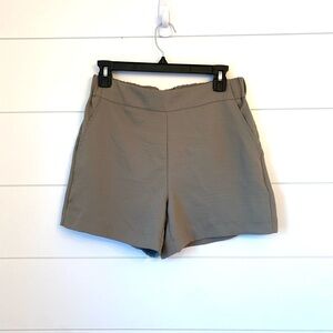 NINE WEST shorts (size small)